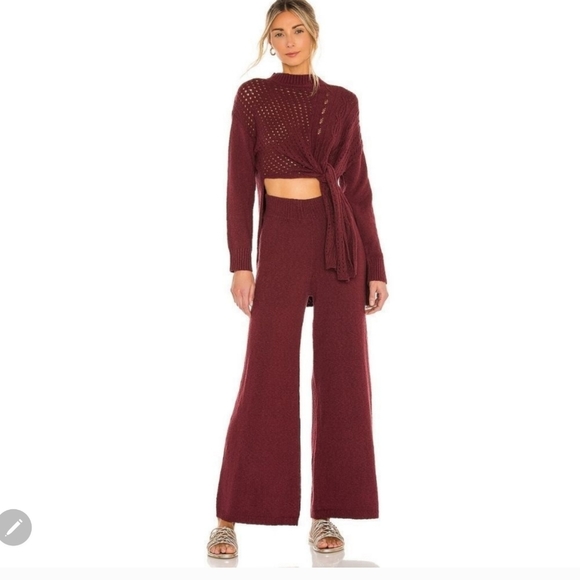 *Updated Pics!* Free People Harper Knit Set in Pretty Berry - Large - Picture 9 of 16